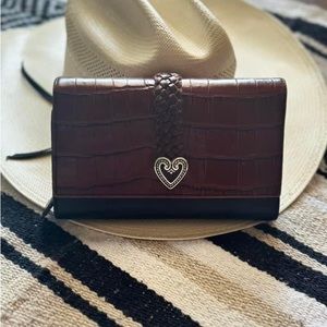 Vintage Brighton wallet with heart concho